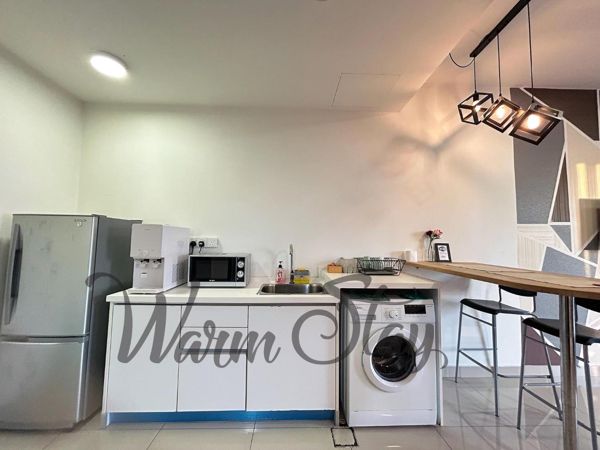 Warm Stay At Trefoil Setia Alam Exterior foto